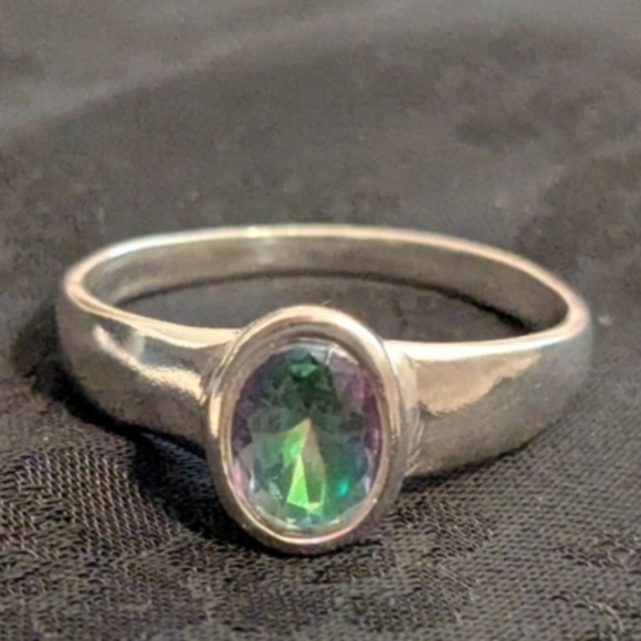 New Dazzling 925 Solid Sterling Silver Ring Mystic Topaz CZ Ring Size 7 - Picture 1 of 8